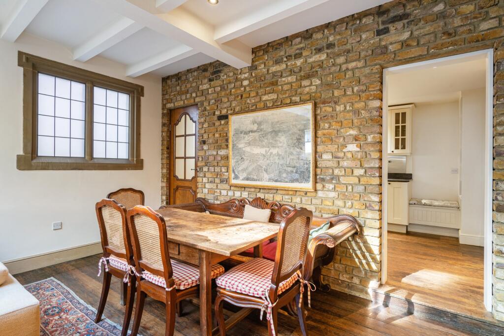 Apartment in London - View 5