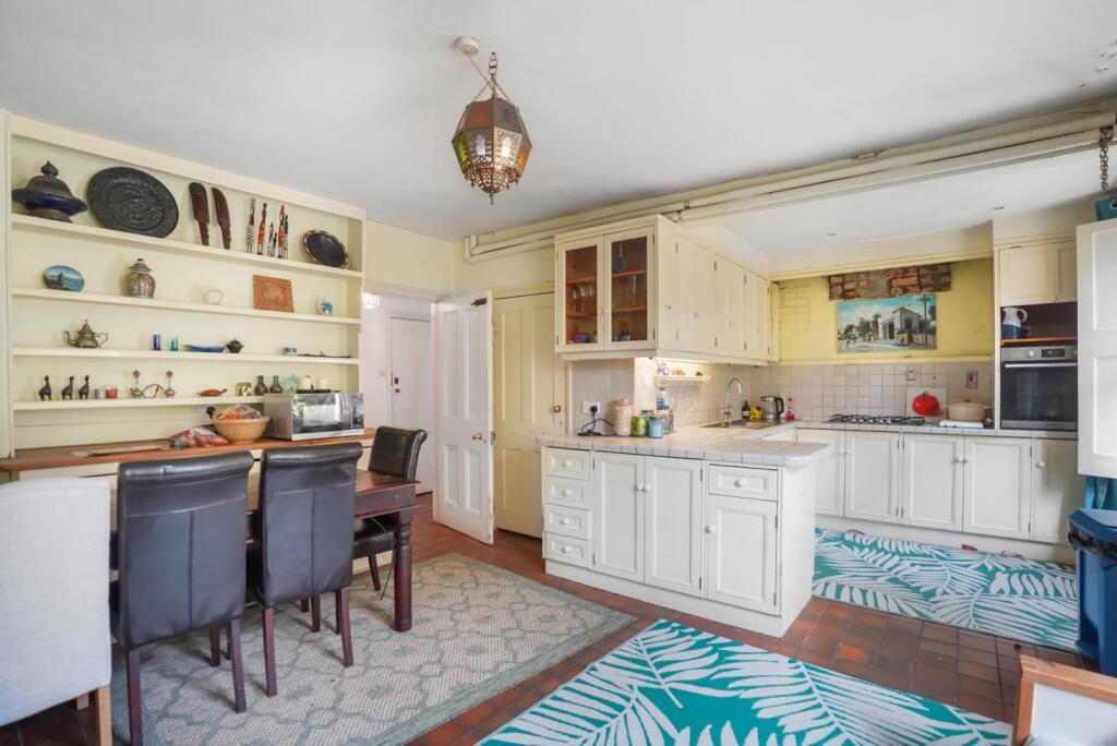 House in London - View 5