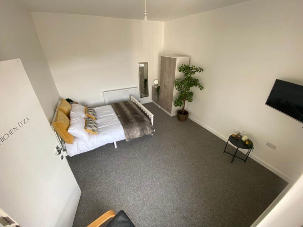 Main image of property: Oldham