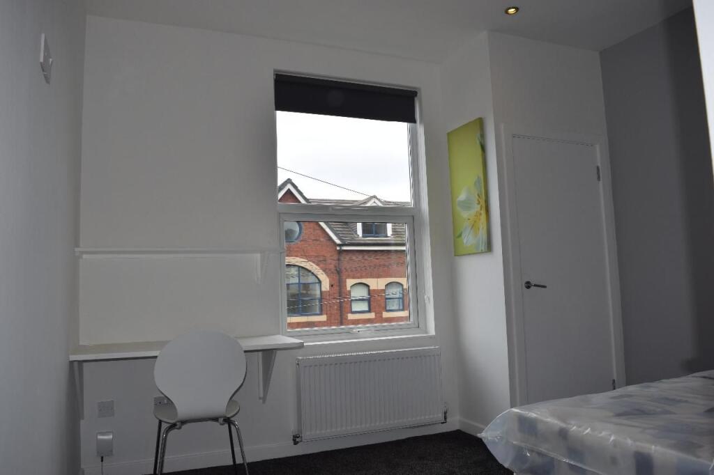 House in Leeds - View 3