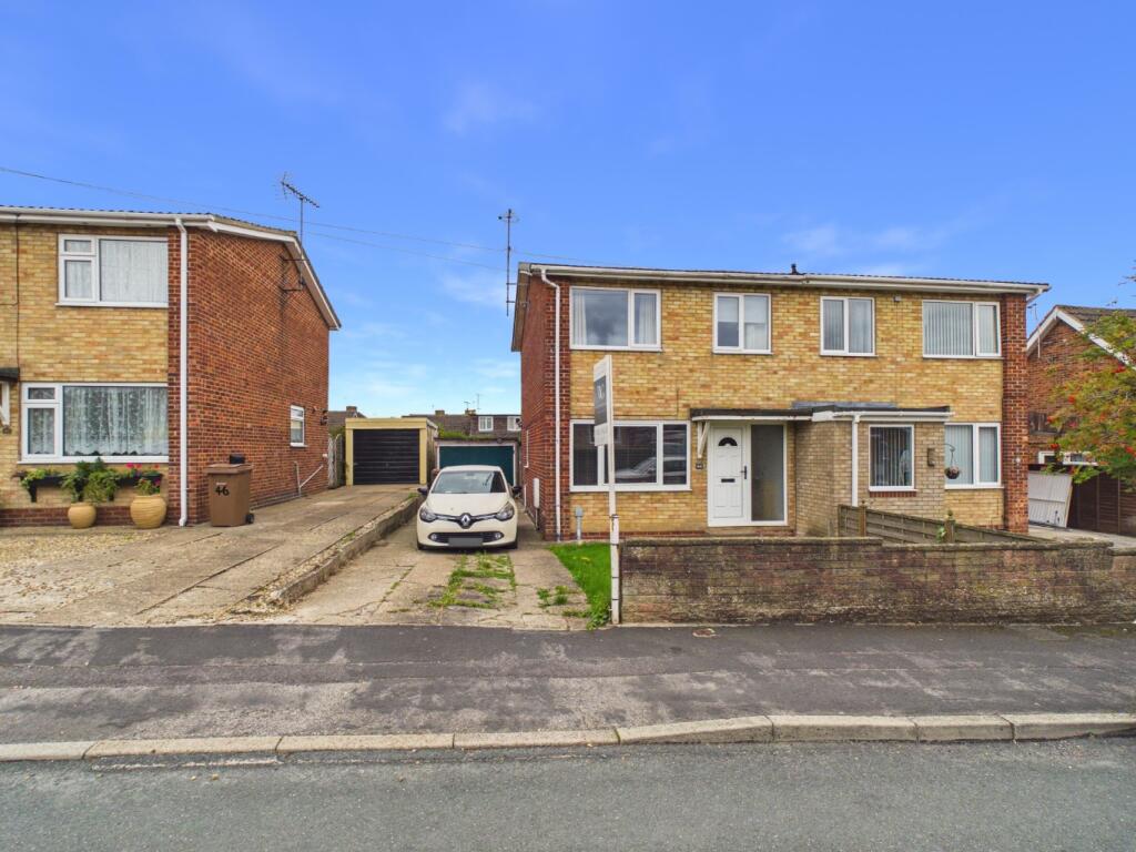 Main image of property: Park Avenue, Driffield, East Riding of Yorkshire, YO25 5EJ