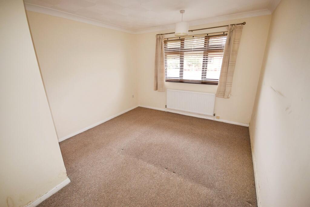 House in Lincoln - More