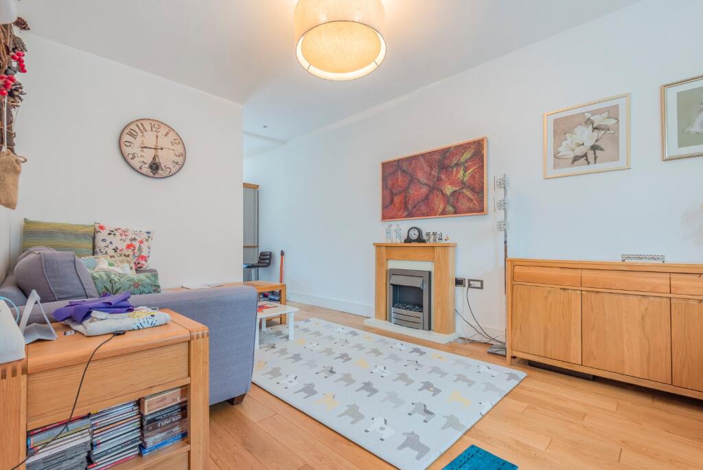 House in Kingston upon Thames - View 5