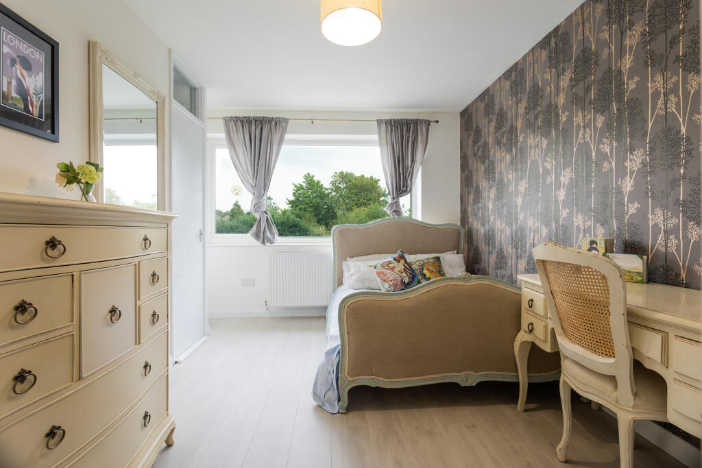 Milton Road, Cambridge, Cambridgeshire - View 3