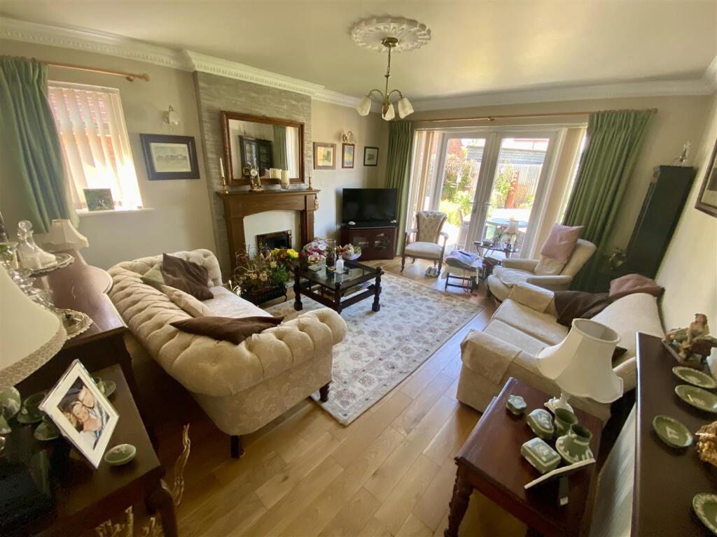 House in Leicester - More