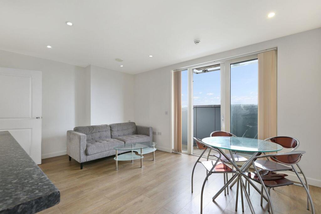 Apartment in London - View 3