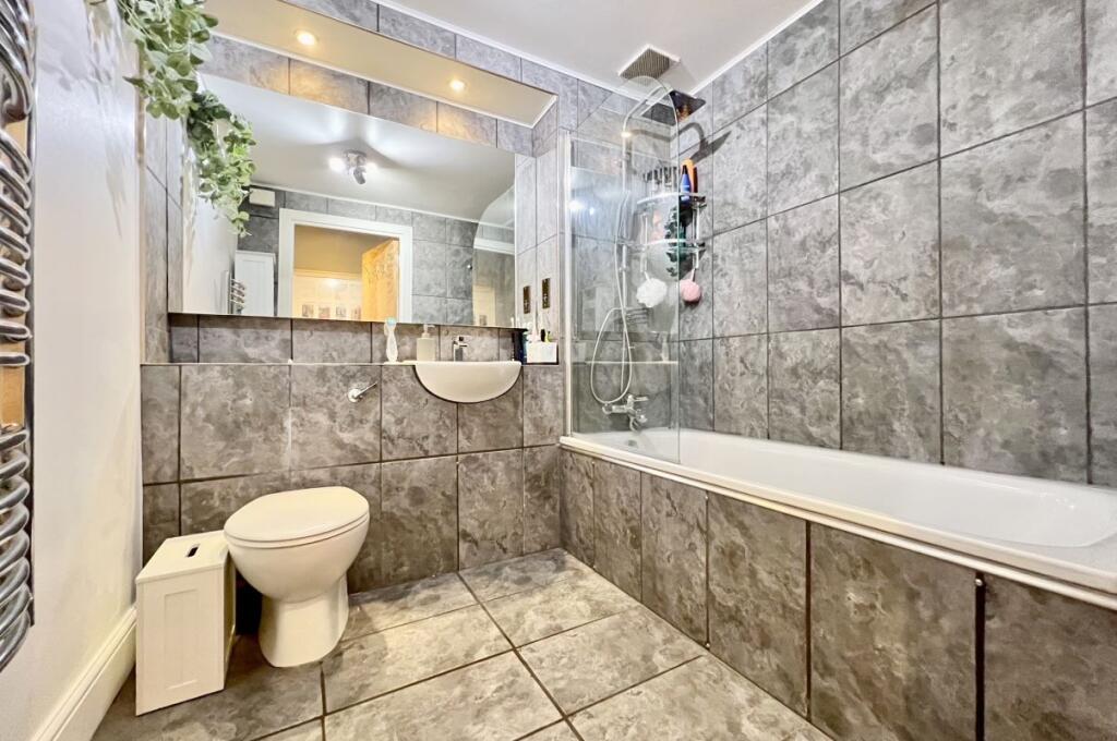 Apartment in Bournemouth, Lansdowne - More