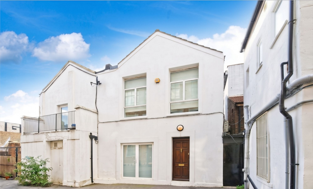 Main image of property: Bradbury Mews, London, N16