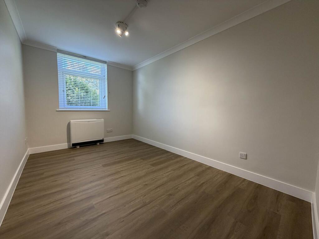 Apartment in Canterbury - View 5