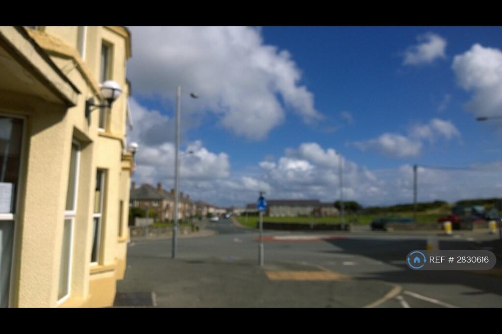 House in Llandudno - View 4