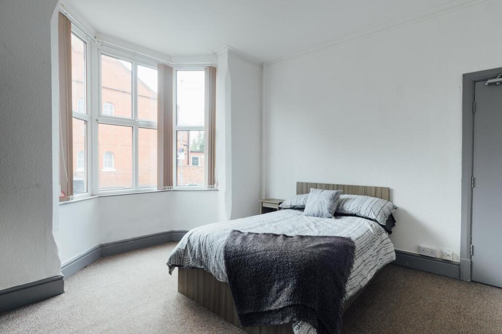 House in Leicester - View 5