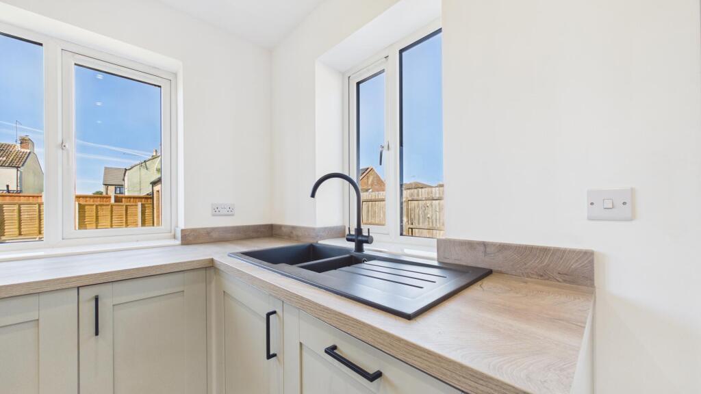 House in South Holland, Crowland - View 5