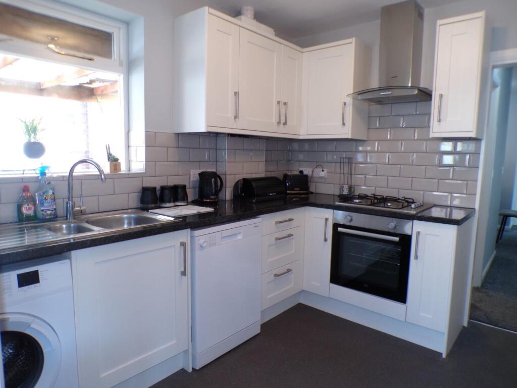 Cosgrove Crescent, Failsworth, Manchester photo 5