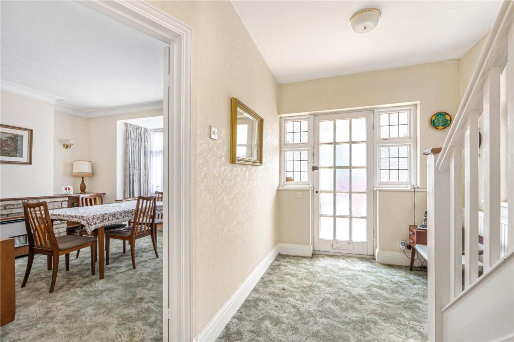 House in Twickenham - More