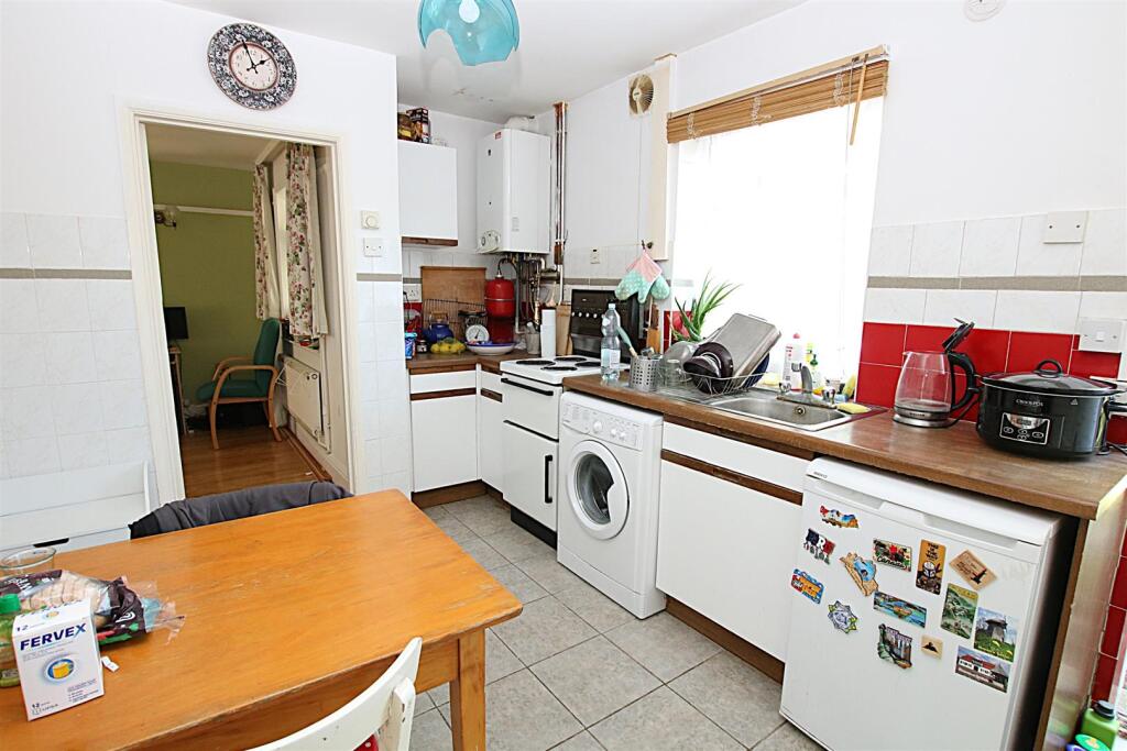 House in Northampton, Spinney Hill - View 3