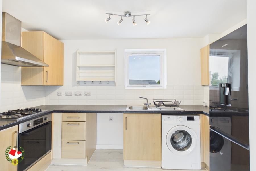 Apartment in Gloucester - View 2