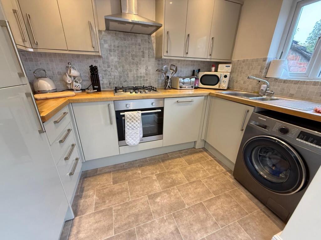 House in Northampton, West Northamptonshire - View 2