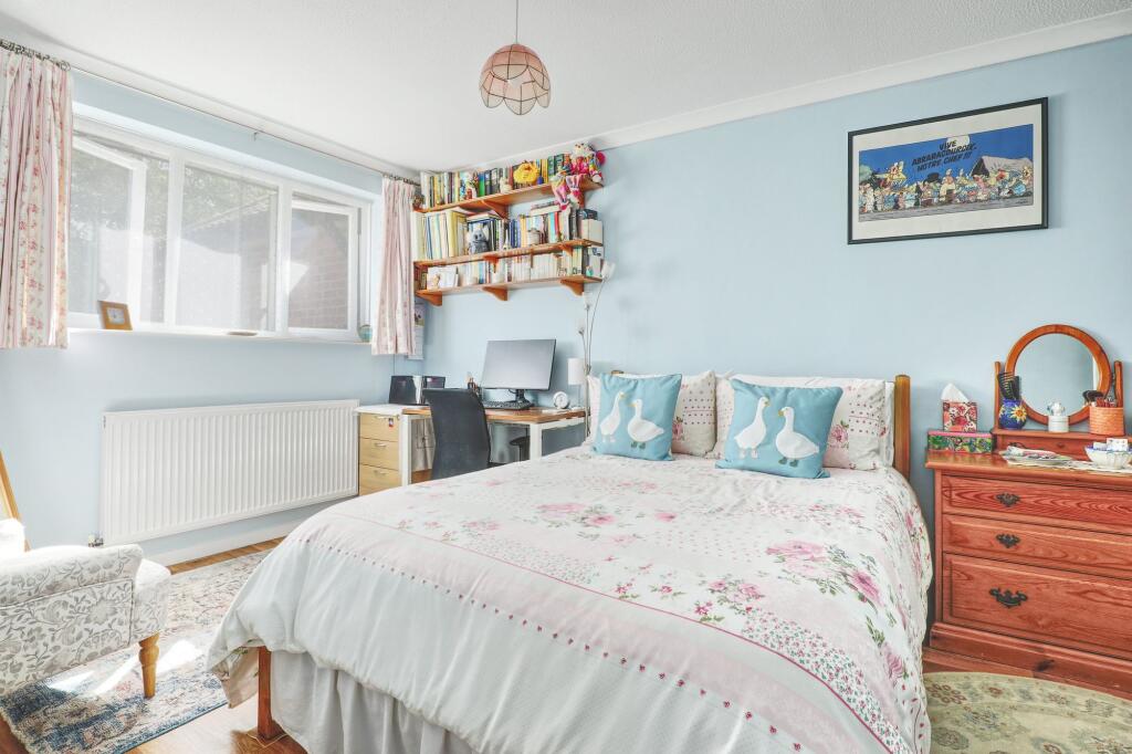 House in Stevenage - More