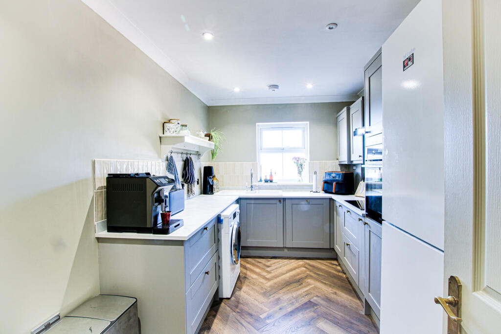 Apartment in Winchester, Newtown, Bishop's Waltham - View 4