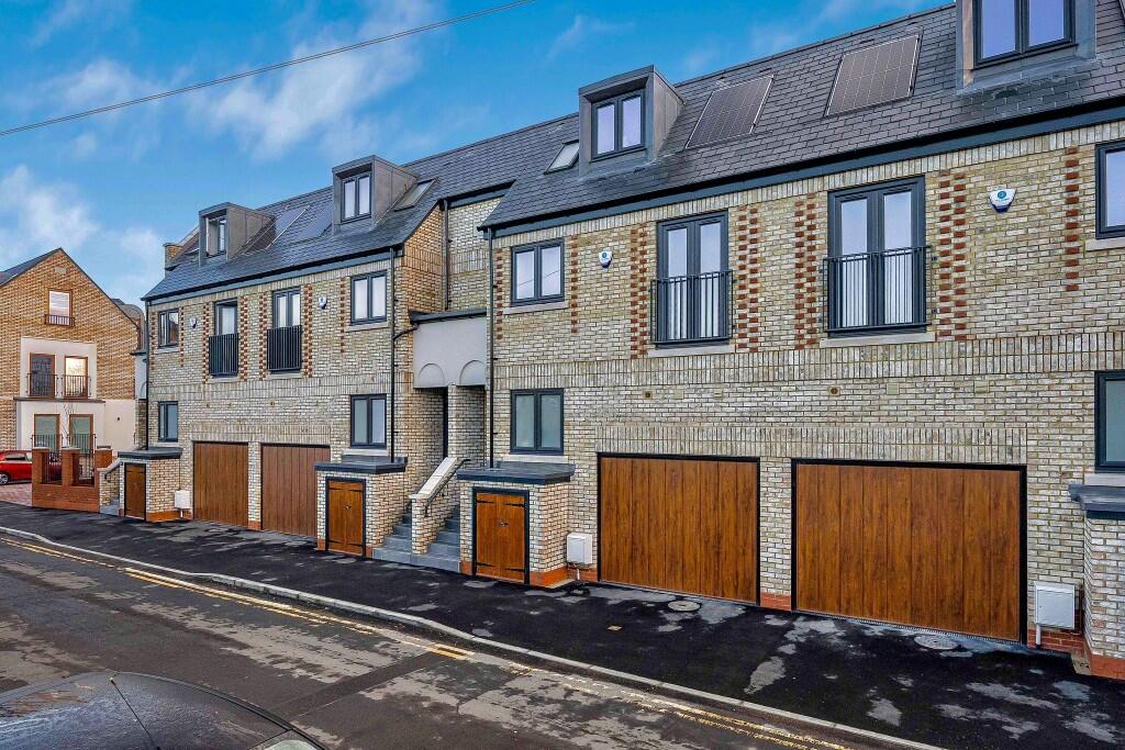 Main image of property: Send Road,
Caversham,
Reading,
RG48EH