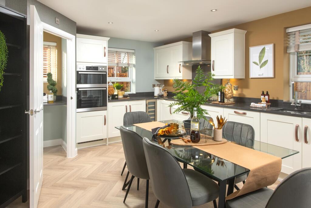 Main image of property: Upper Lighthorne, Leamington Spa, Warwickshire,
CV33 8AH