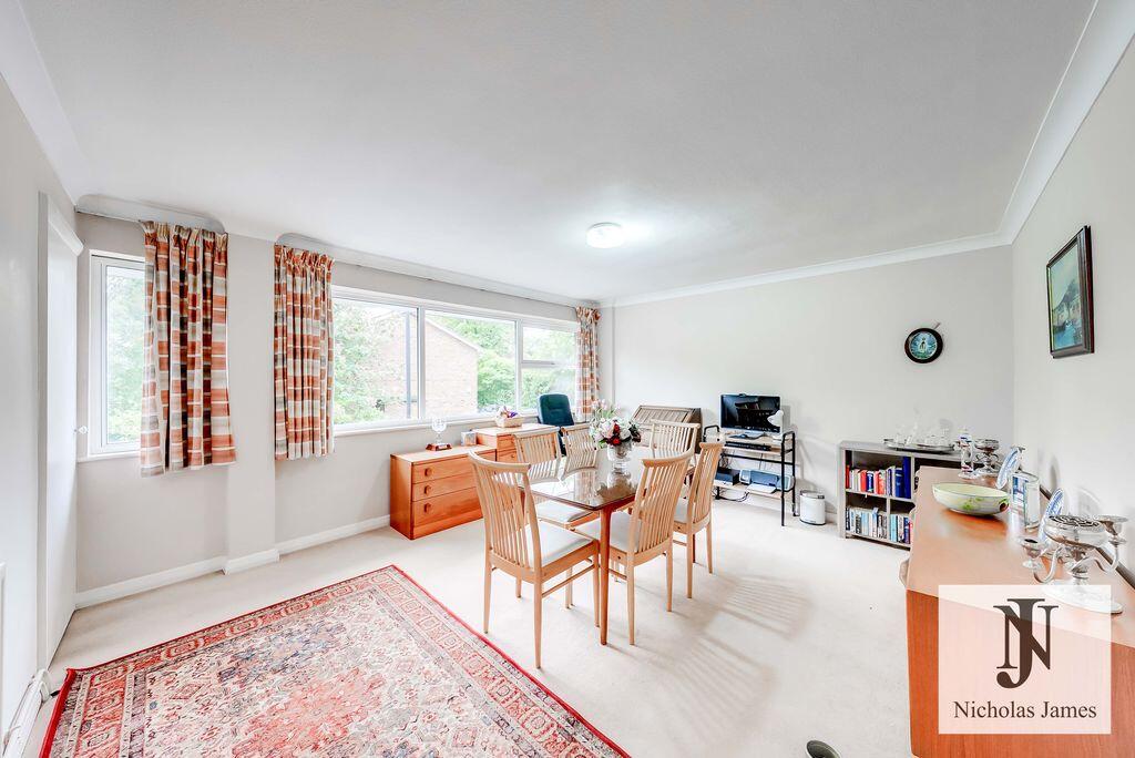 Apartment in London - View 5