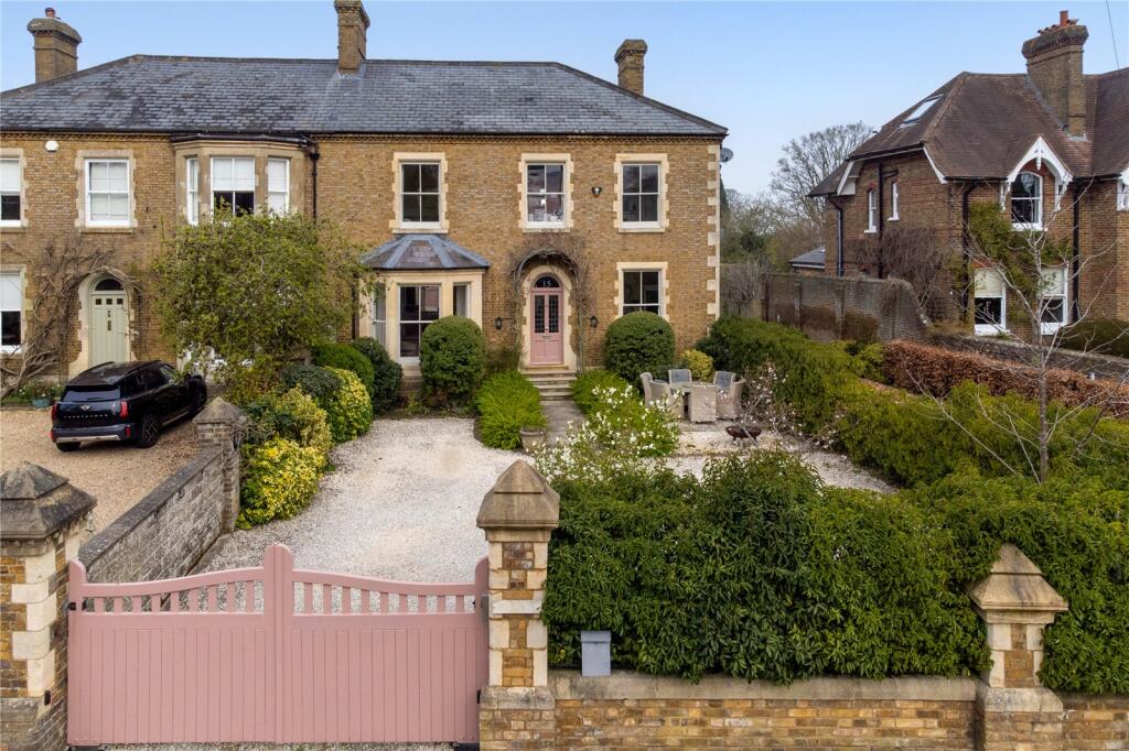 Main image of property: Station Road, Tring, Hertfordshire, HP23