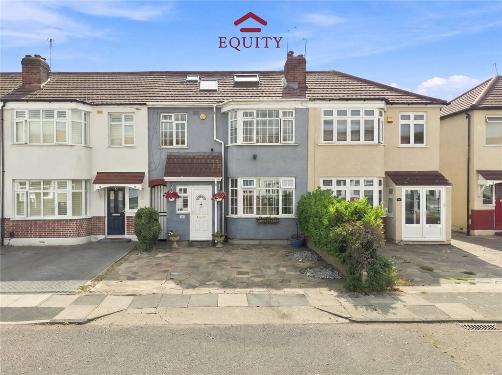 Main image of property: Carisbrook Close, Enfield, EN1
