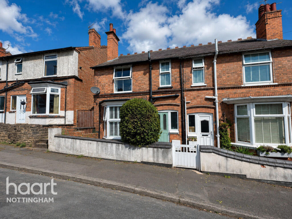 3-bed terraced on Willow Road, Nottingham, £260,000