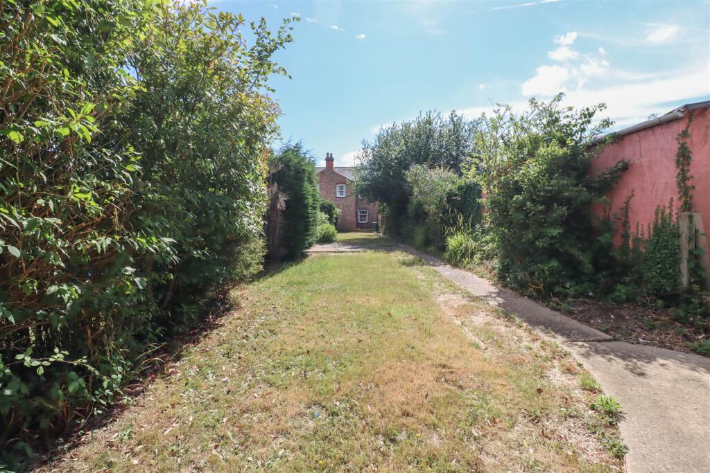 Station Avenue, Wickford photo 4
