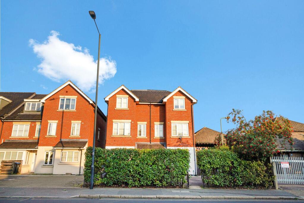 4-bed semi-detached on Robson Avenue, London, NW10, £675,000