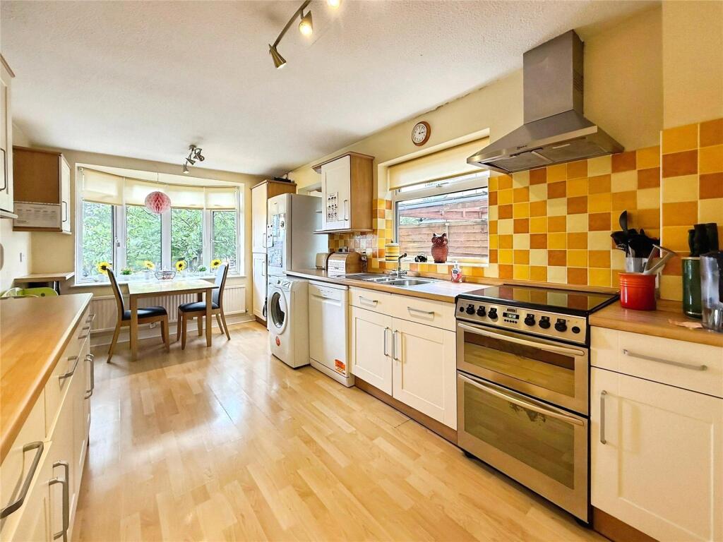 House in Sandhurst - View 4