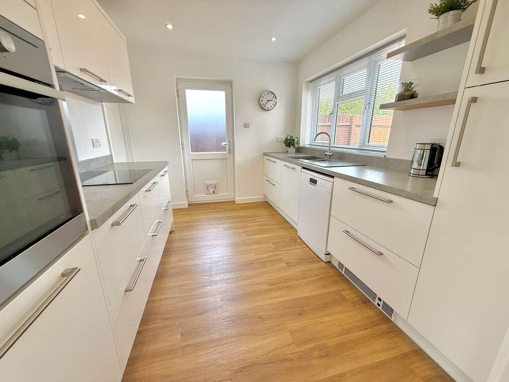 House in Dunstable, Central Bedfordshire - View 2