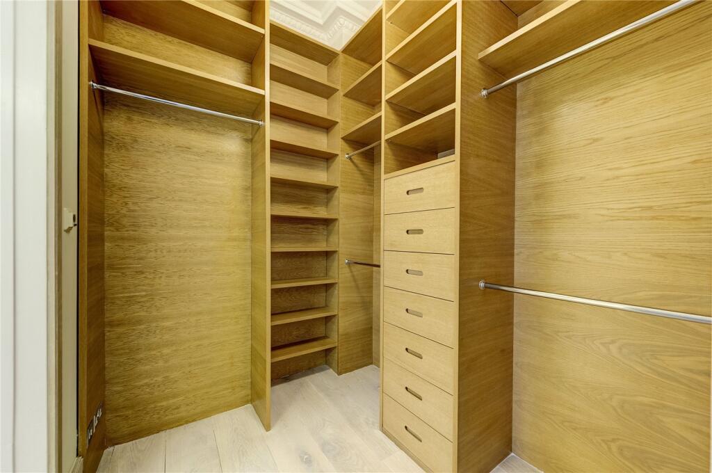 Apartment in London, City of Westminster - View 5