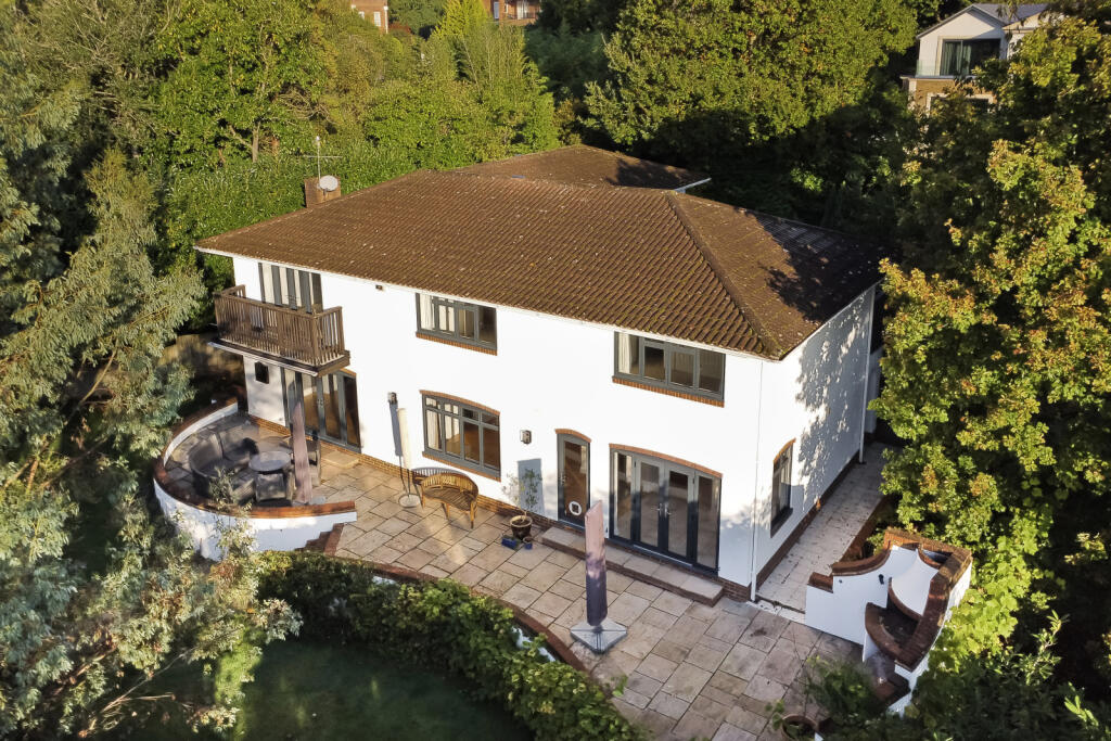 House in Guildford - View 2