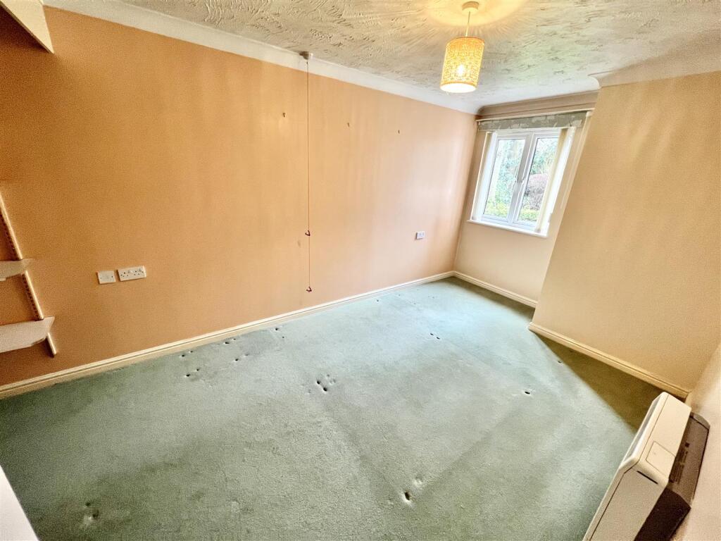 Additional image 7 of Stratford Road, Hall Green, Birmingham