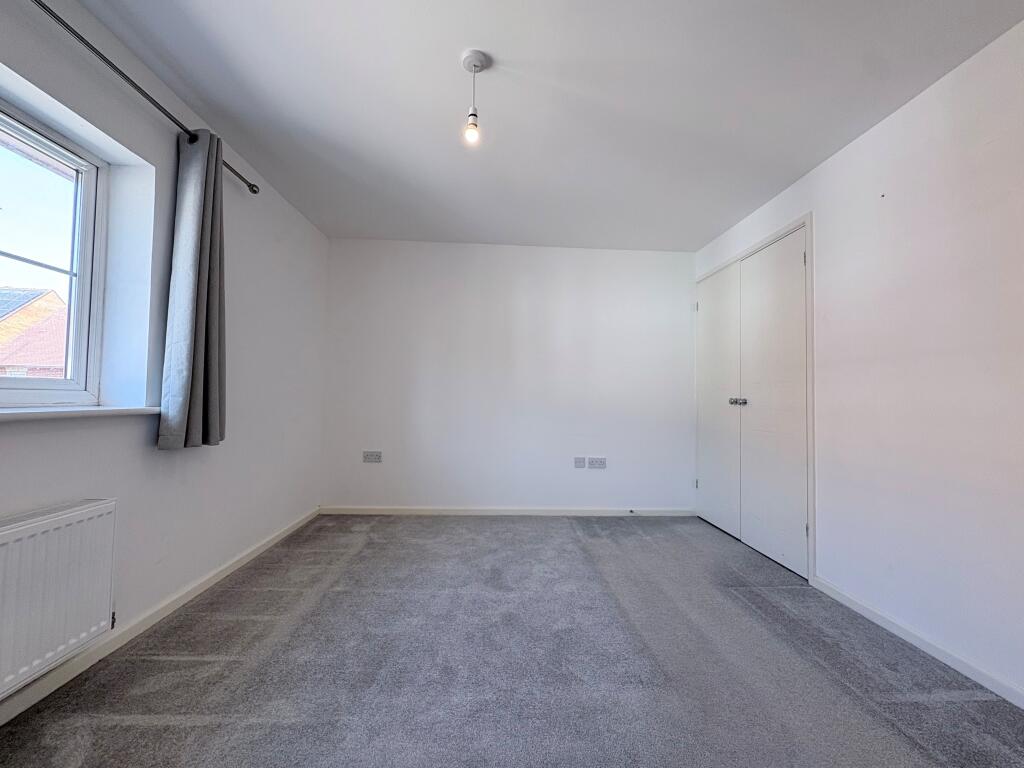 House in Tonbridge - More