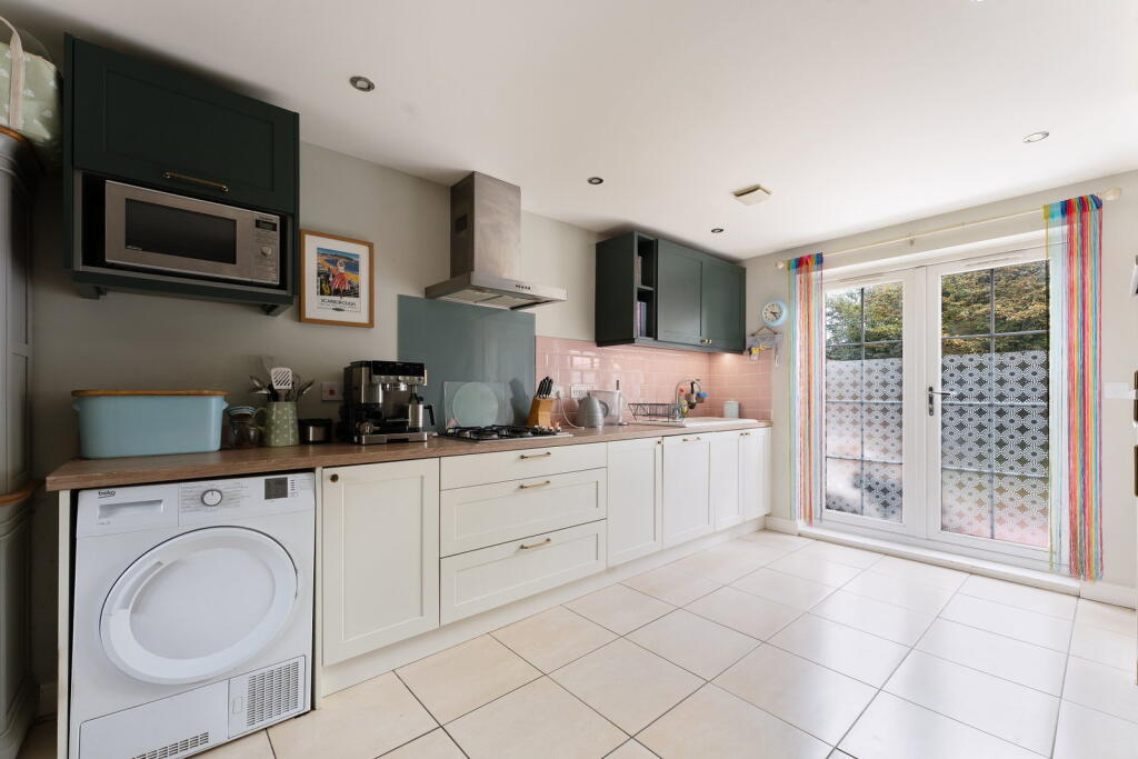 House in Salisbury - View 4