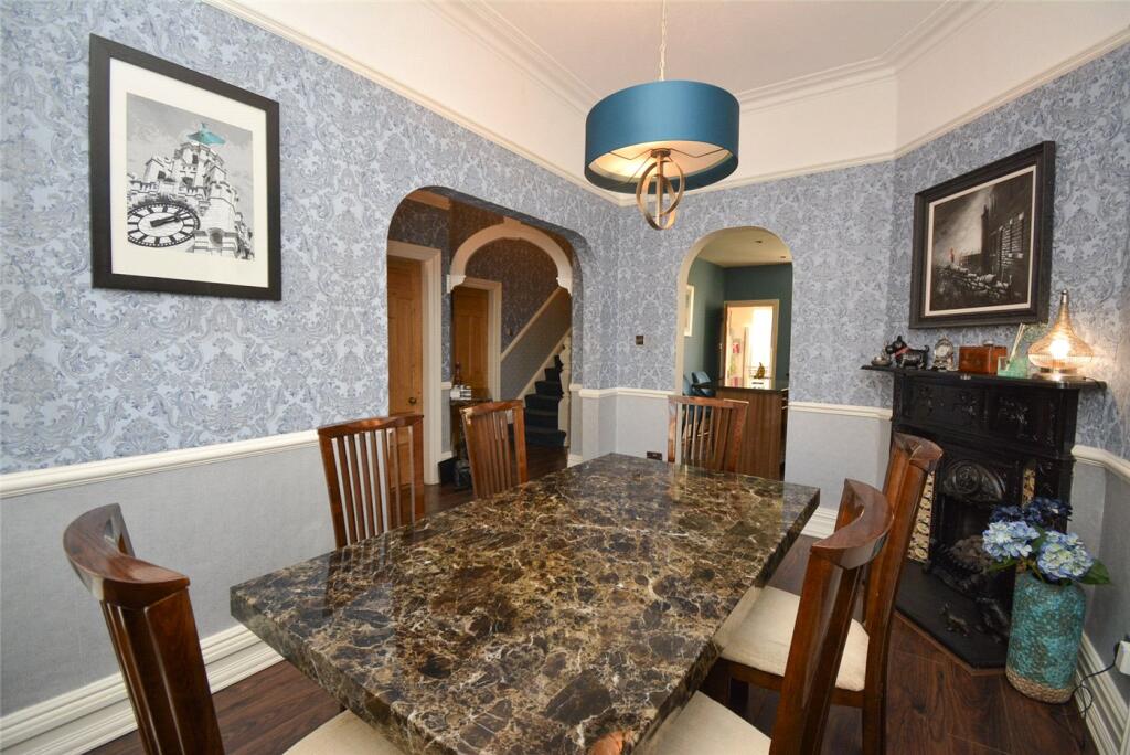 House in Wirral, Liverpool City Region - View 4