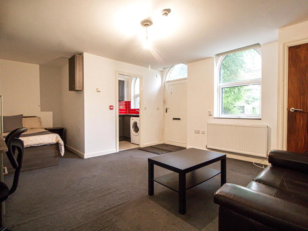 Main image of property: Apt 8, 30 Brudenell Road #215061