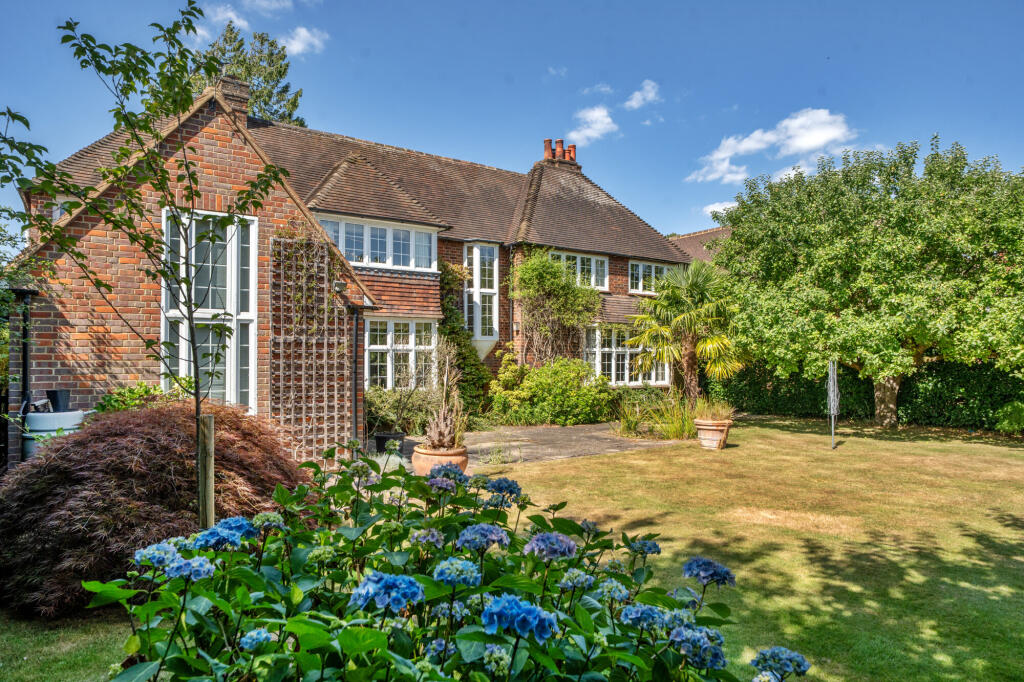 Main image of property: Caledon Road, Beaconsfield, HP9