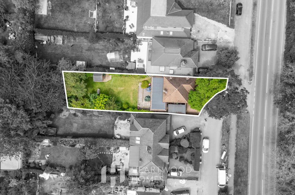 House in Radlett, Aldenham - View 4