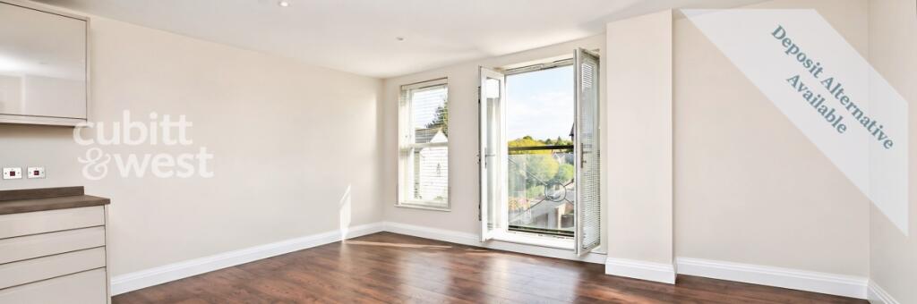 Apartment in Redhill - More