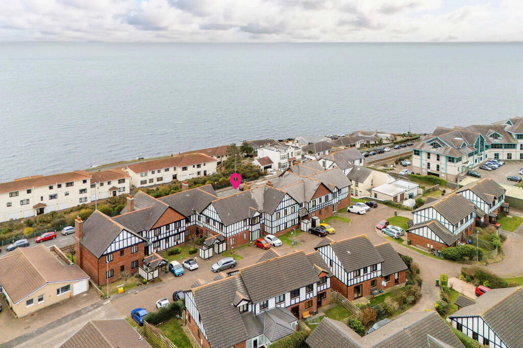 10, Douglas Bay Apartments, Onchan photo 3