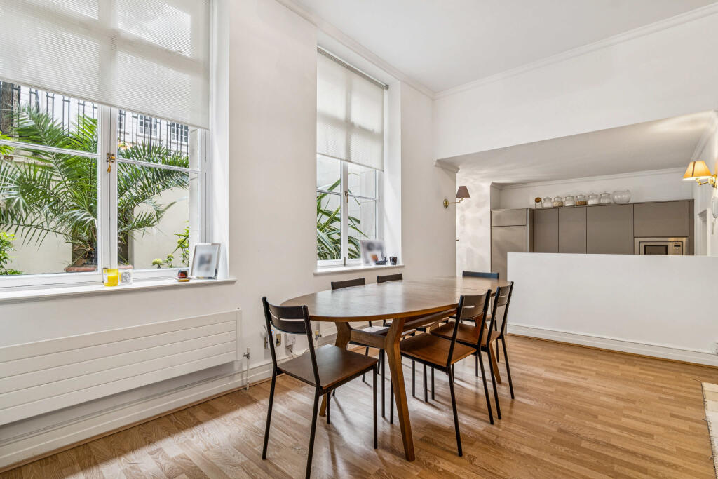 Main image of property: Mansfield Street, London, W1G