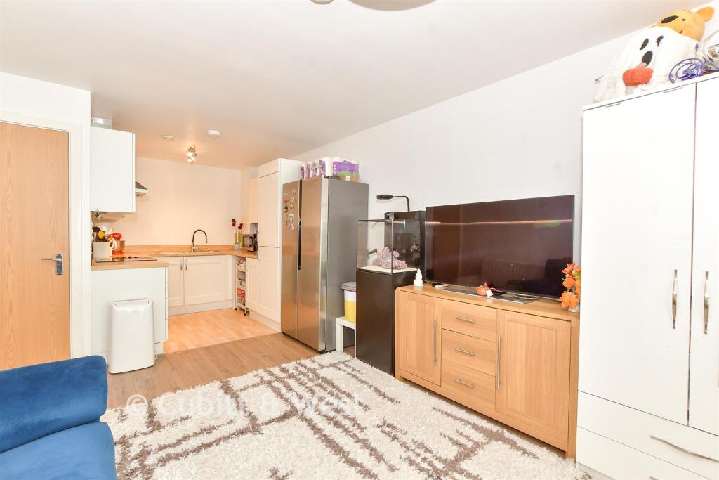 Apartment in Portsmouth - View 5