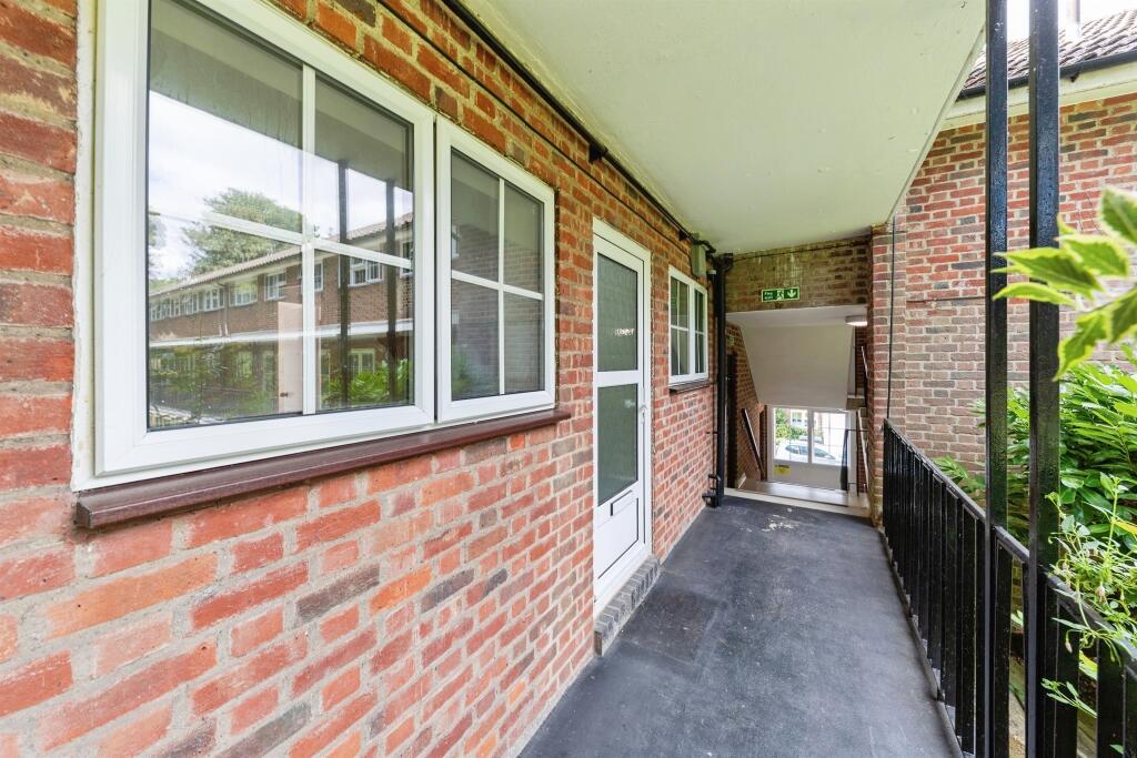 Additional image 12 of Park Close, Hatfield