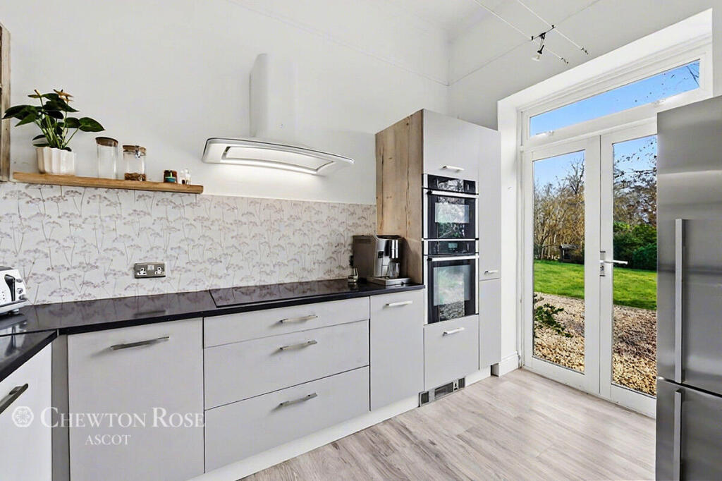 Prince Albert Drive, ASCOT photo 3