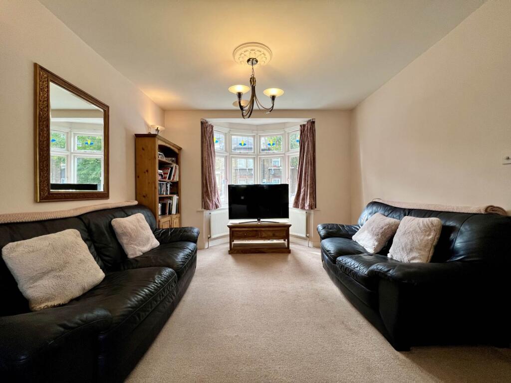 House in London, Plaistow - View 2