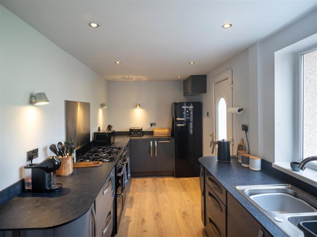 House in Glassford, South Lanarkshire - More